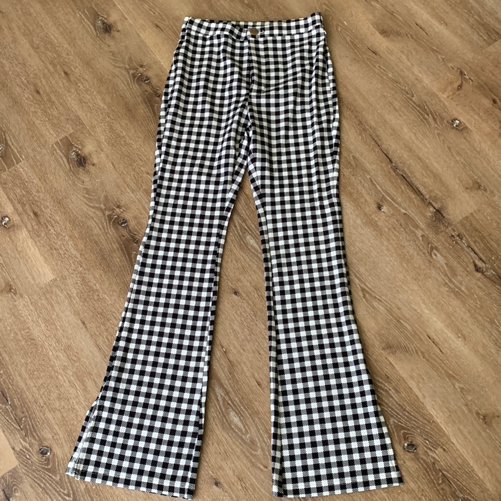 Women’s plaid flare pants from Shein size medium (6)